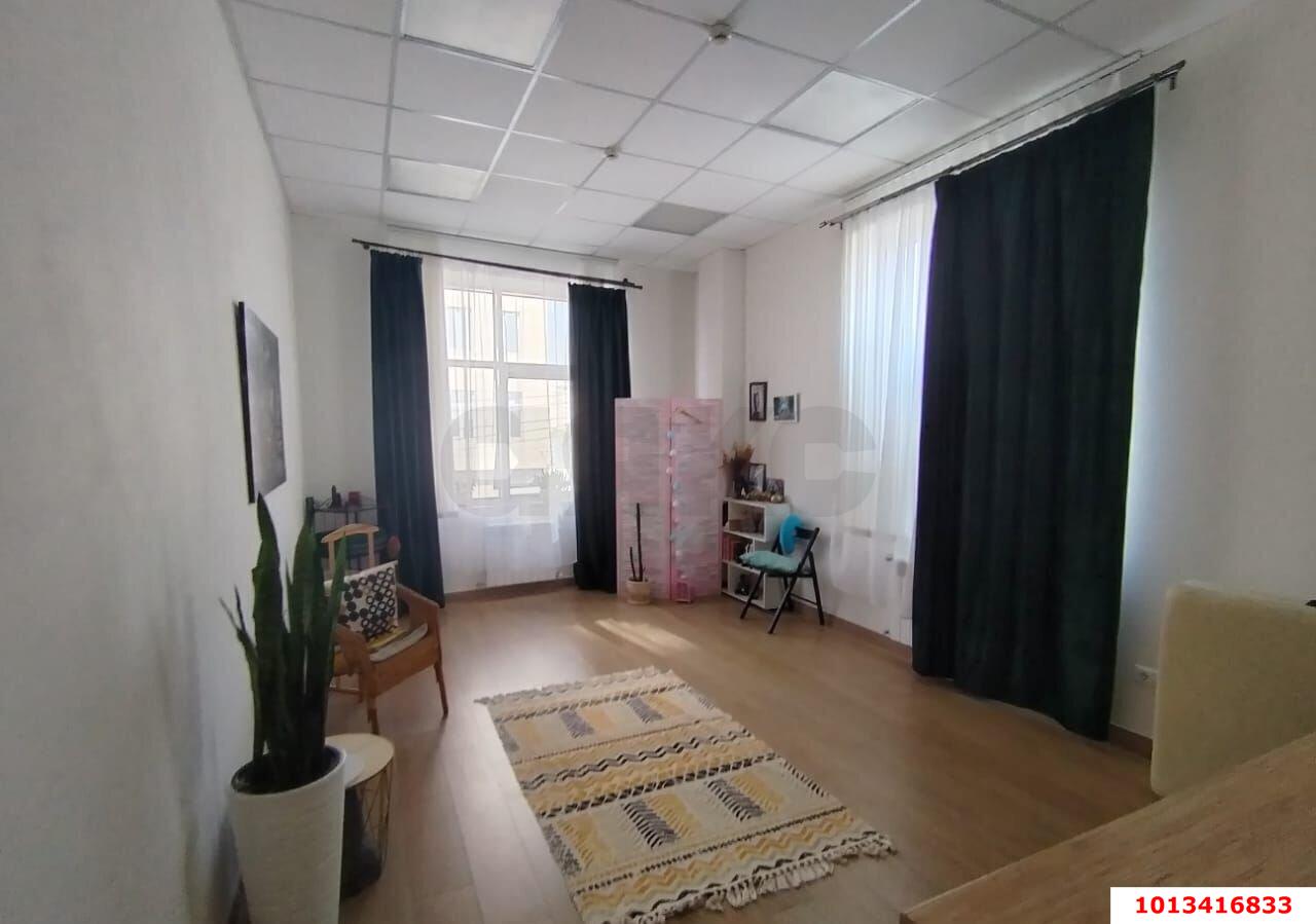Фото №2: Офисное помещение 56 м² - Краснодар, Западный внутригородской округ, ул. Красных Партизан, 491