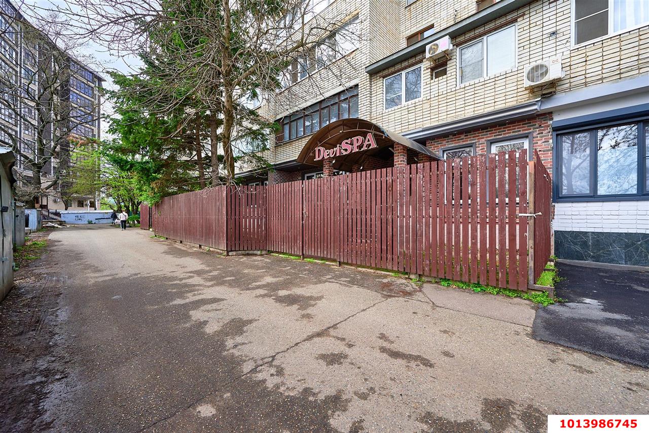 Фото №4: Торговое помещение 290 м² - Краснодар, Сельскохозяйственный Институт, ул. Алма-Атинская, 148