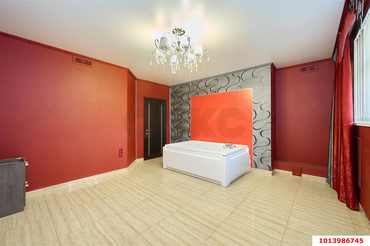 Фото №41: Коммерция 289 м² - Краснодар, ул. Алма-Атинская, 148