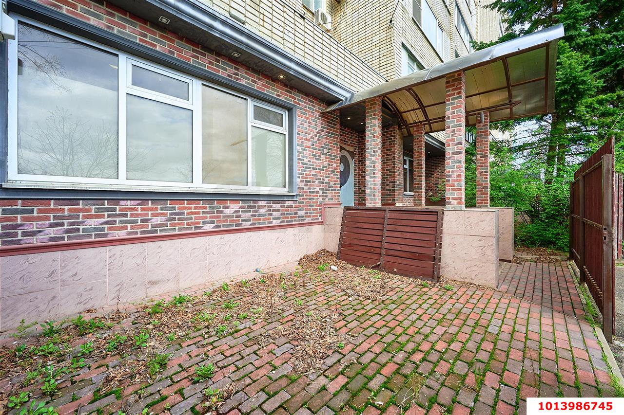 Фото №8: Торговое помещение 290 м² - Краснодар, Сельскохозяйственный Институт, ул. Алма-Атинская, 148
