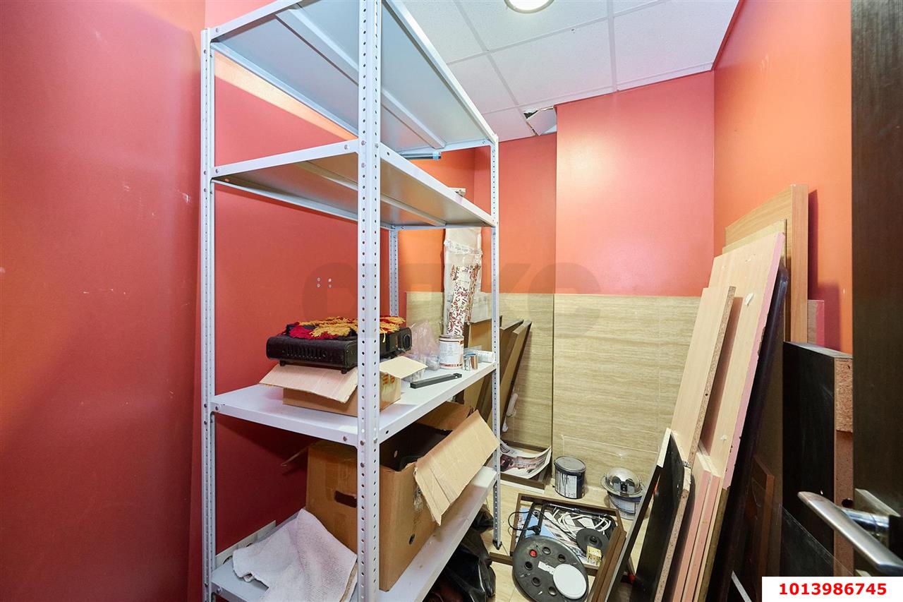 Фото №42: Торговое помещение 290 м² - Краснодар, Сельскохозяйственный Институт, ул. Алма-Атинская, 148