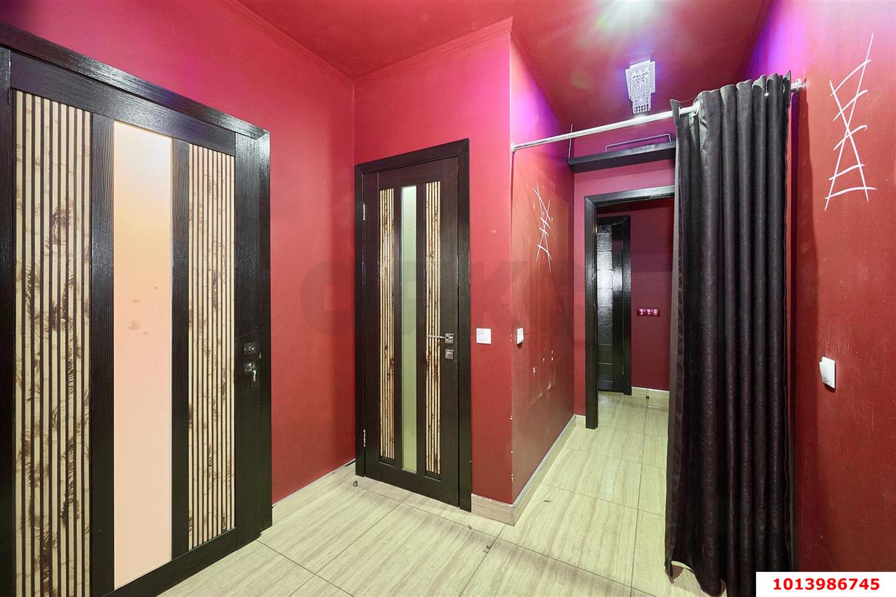 Фото №12: Торговое помещение 290 м² - Краснодар, Сельскохозяйственный Институт, ул. Алма-Атинская, 148