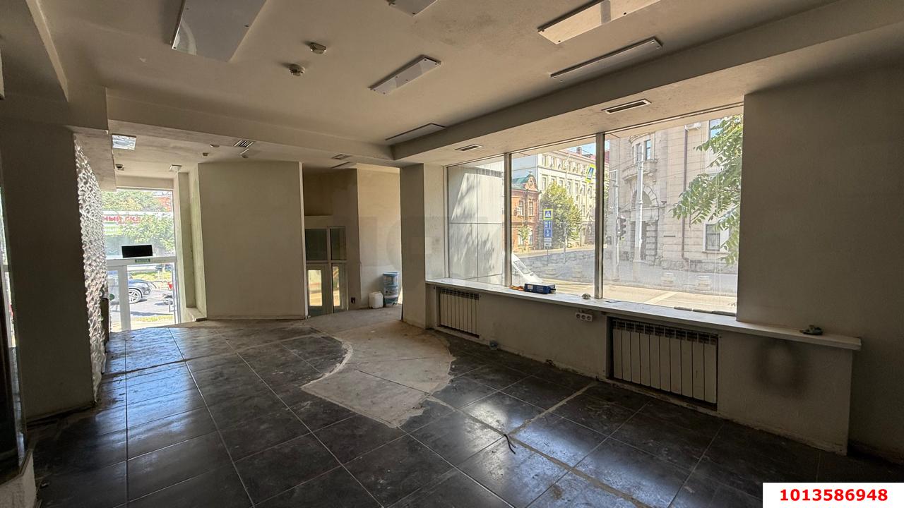 Фото №5: Торговое помещение 303 м² - Краснодар, Центральный, ул. Мира, 44/1
