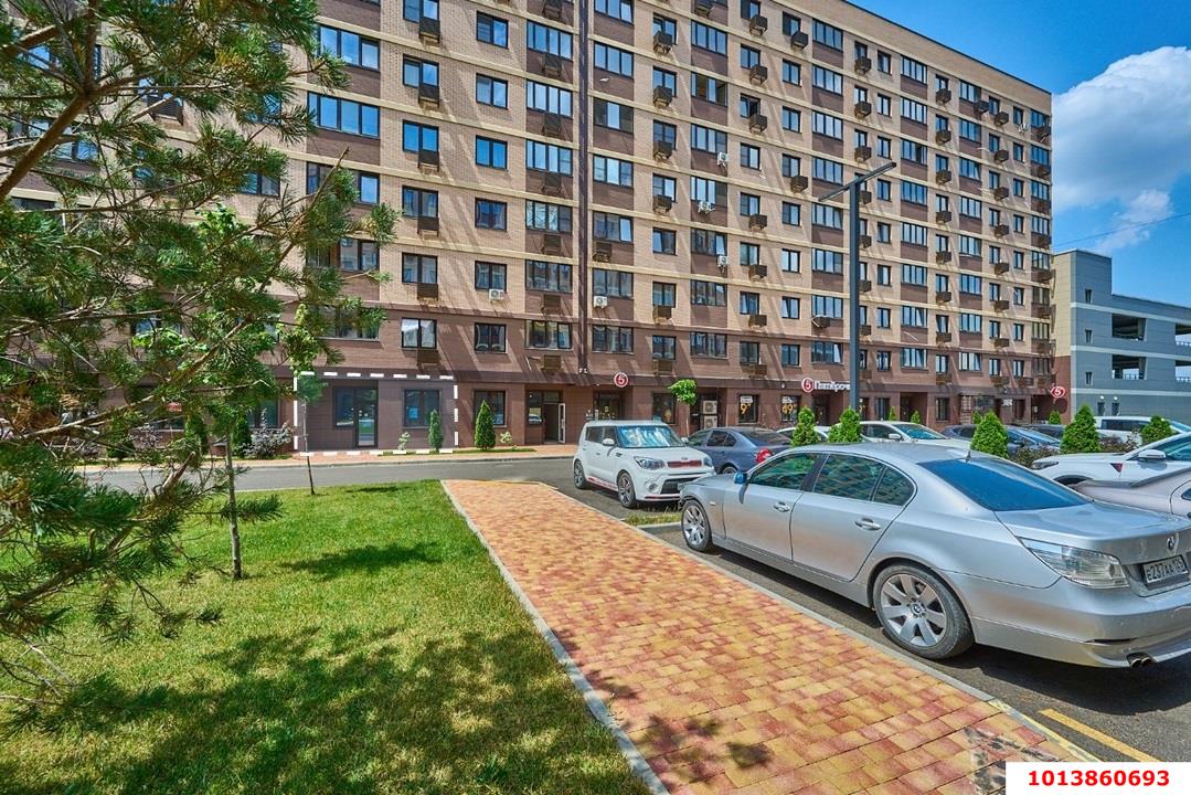 Фото №1: Торговое помещение 42 м² - Краснодар, жилой комплекс Новые Сезоны, ул. Скандинавская, 1к10