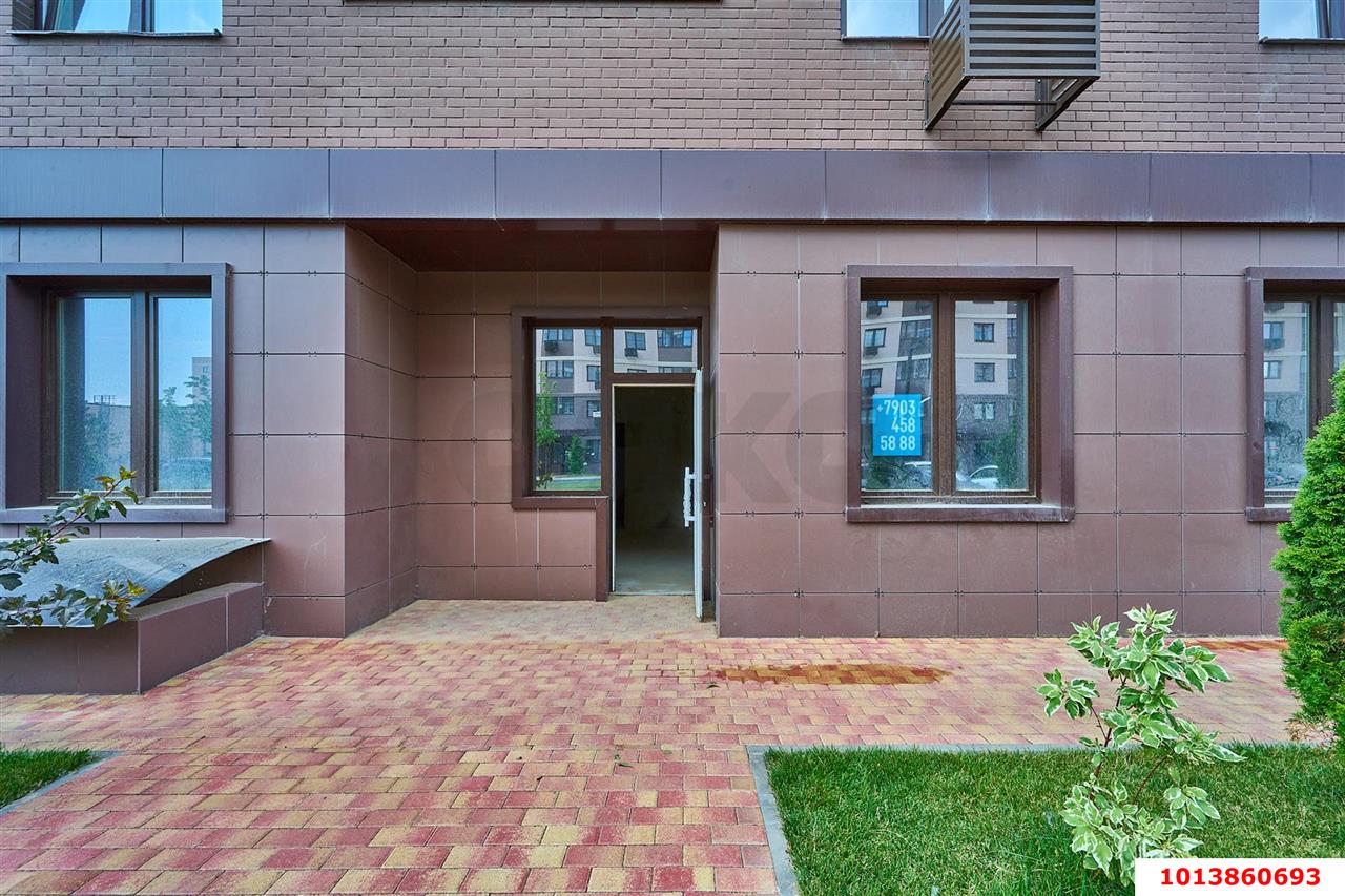 Фото №2: Торговое помещение 42 м² - Краснодар, жилой комплекс Новые Сезоны, ул. Скандинавская, 1к10