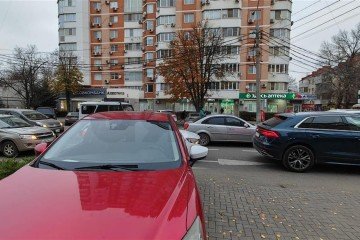 Фото №4: Торговое помещение 125 м² - Краснодар, мкр. Завод Измерительных Приборов, ул. Зиповская, 11