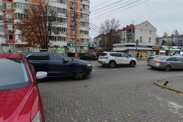 Фото №2: Торговое помещение 125 м² - Краснодар, мкр. Завод Измерительных Приборов, ул. Зиповская, 11