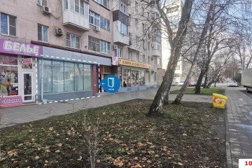Фото №3: Торговое помещение 143 м² - Краснодар, мкр. Черёмушки, ул. Селезнёва, 134
