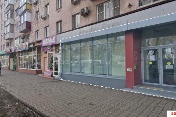 Фото №1: Торговое помещение 143 м² - Краснодар, мкр. Черёмушки, ул. Селезнёва, 134