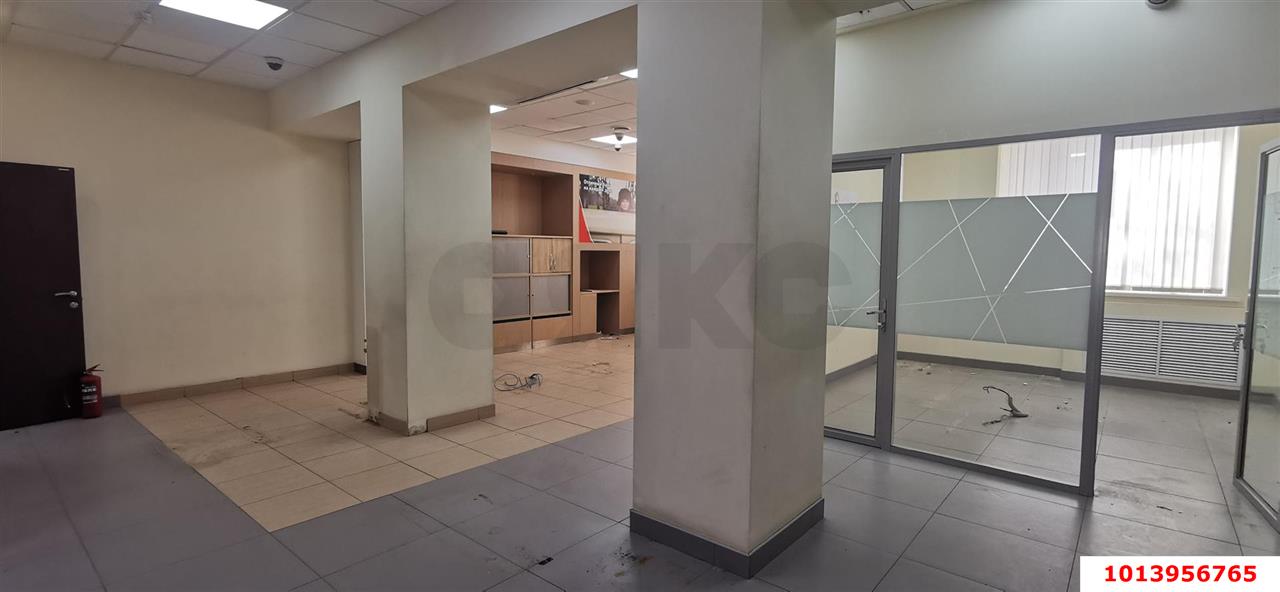 Фото №4: Торговое помещение 143 м² - Краснодар, Черёмушки, ул. Селезнёва, 134
