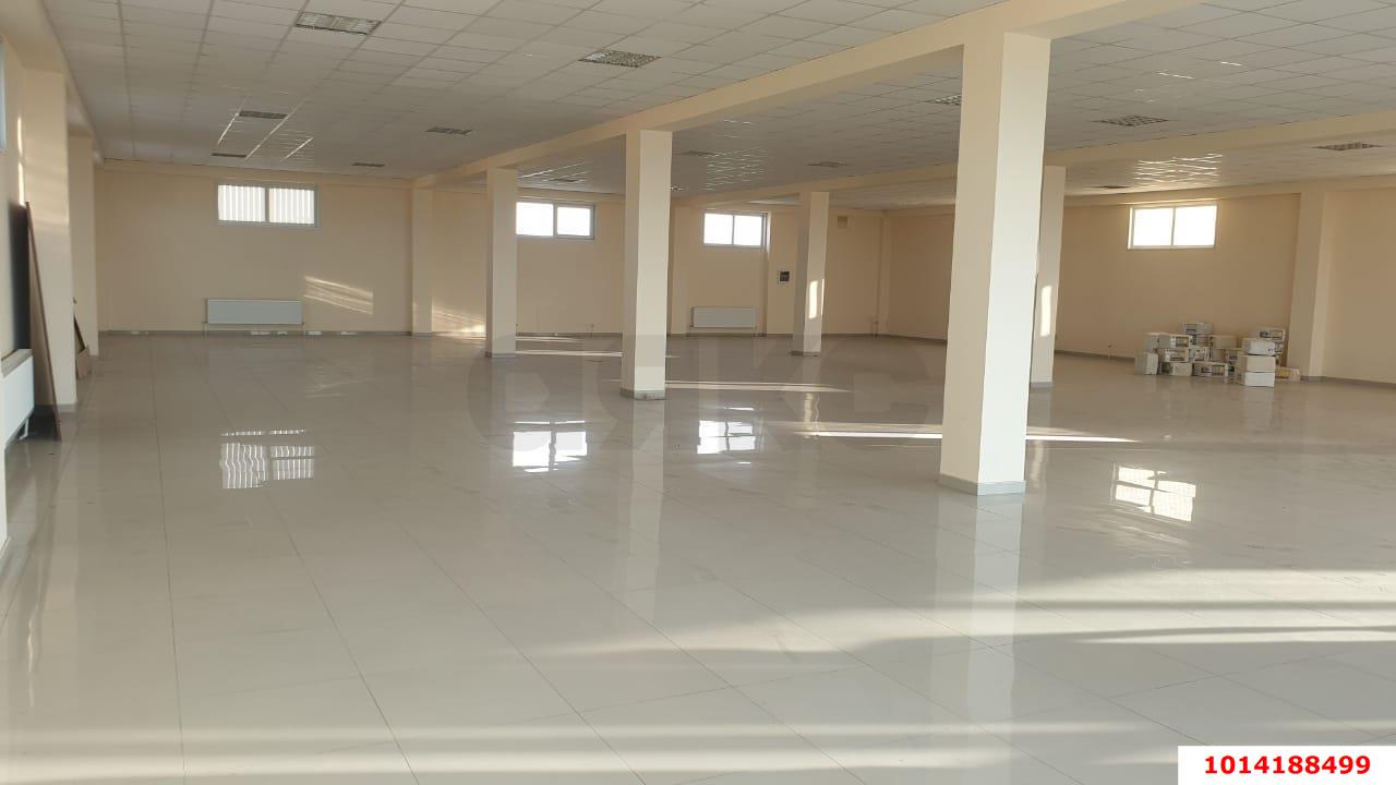 Фото №3: Торговое помещение 470 м² - Кореновск, 1-й квартал, ул. Краснодарская, 36
