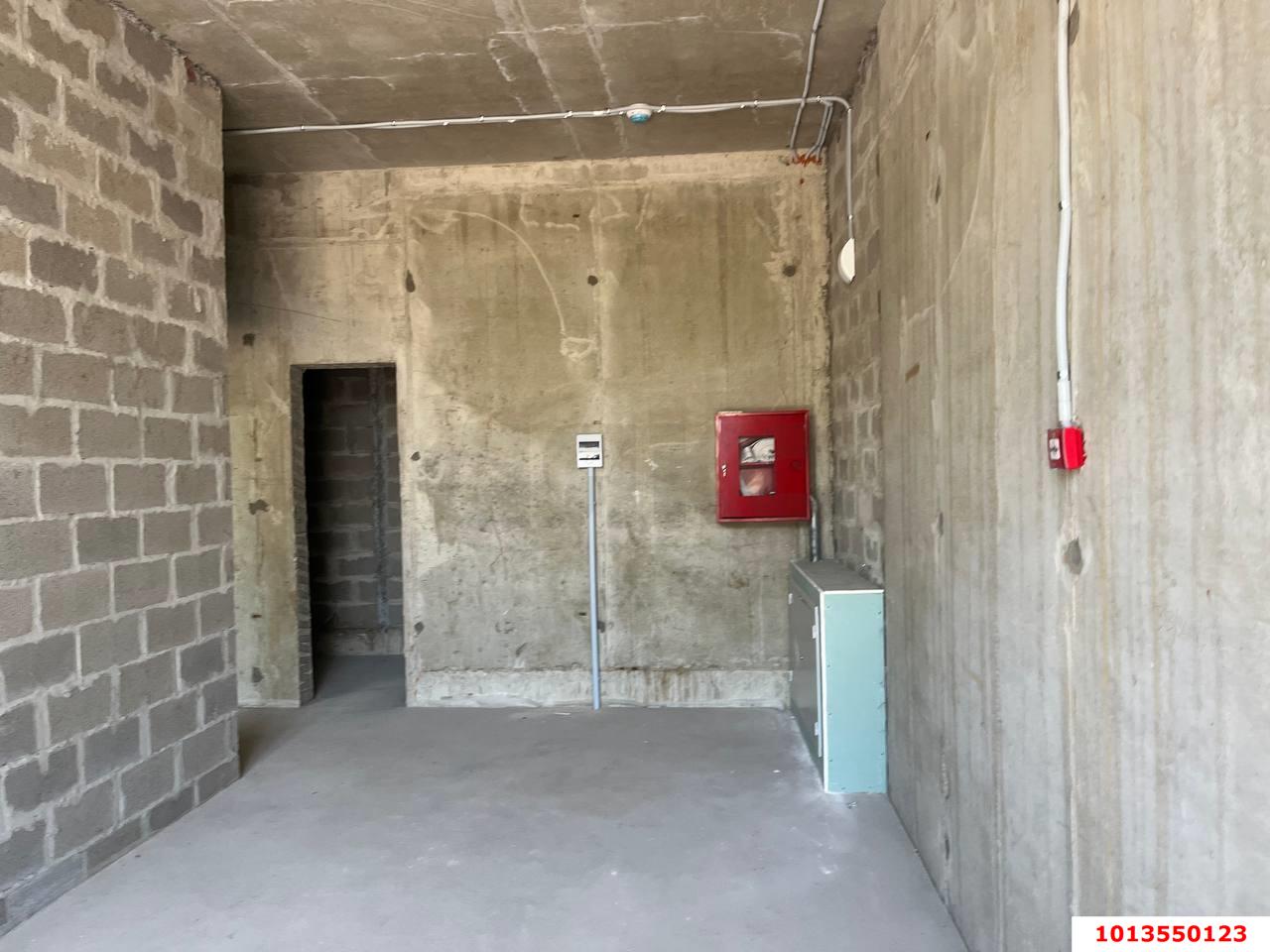 Фото №6: Коммерция 75 м² - Краснодар, Прикубанский внутригородской округ, мкр. Микрохирургии глаза, ул. Красных Партизан, 4/4