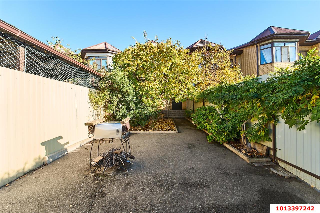 Фото №1: Дом 93 м² + 1 сот. - Краснодар, Прикубанский внутригородской округ, Северный, мкр. СНТ Садовод 2, ул. Фиалковая, 2