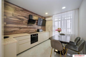 Фото №1: 2-комнатная квартира 61 м² - Краснодар, мкр. Губернский, ул. имени Героя Георгия Бочарникова, 14