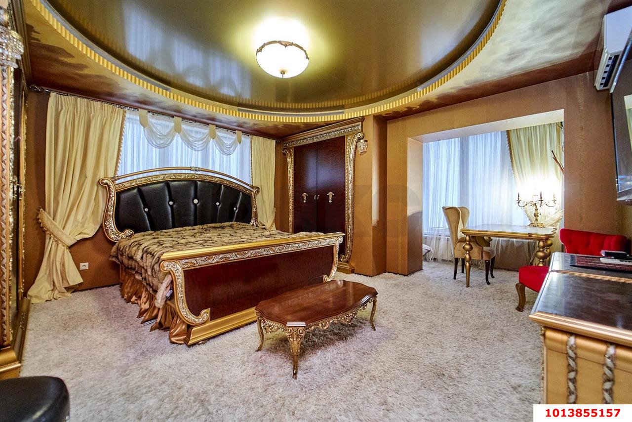 Фото №1: 5+-комнатная квартира 250 м² - Краснодар, Центральный, ул. Главная городская площадь