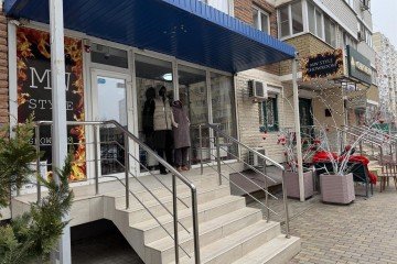 Фото №4: Торговое помещение 47 м² - Краснодар, мкр. имени Петра Метальникова, ул. Петра Метальникова, 5к1