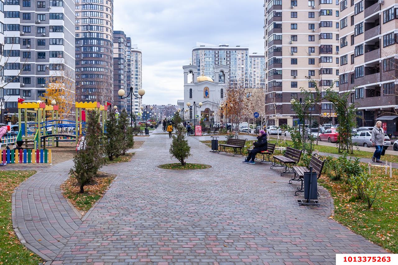 Фото №5: Торговое помещение 269 м² - Краснодар, жилой комплекс Дружный, ул. Адмирала Серебрякова, 3к1