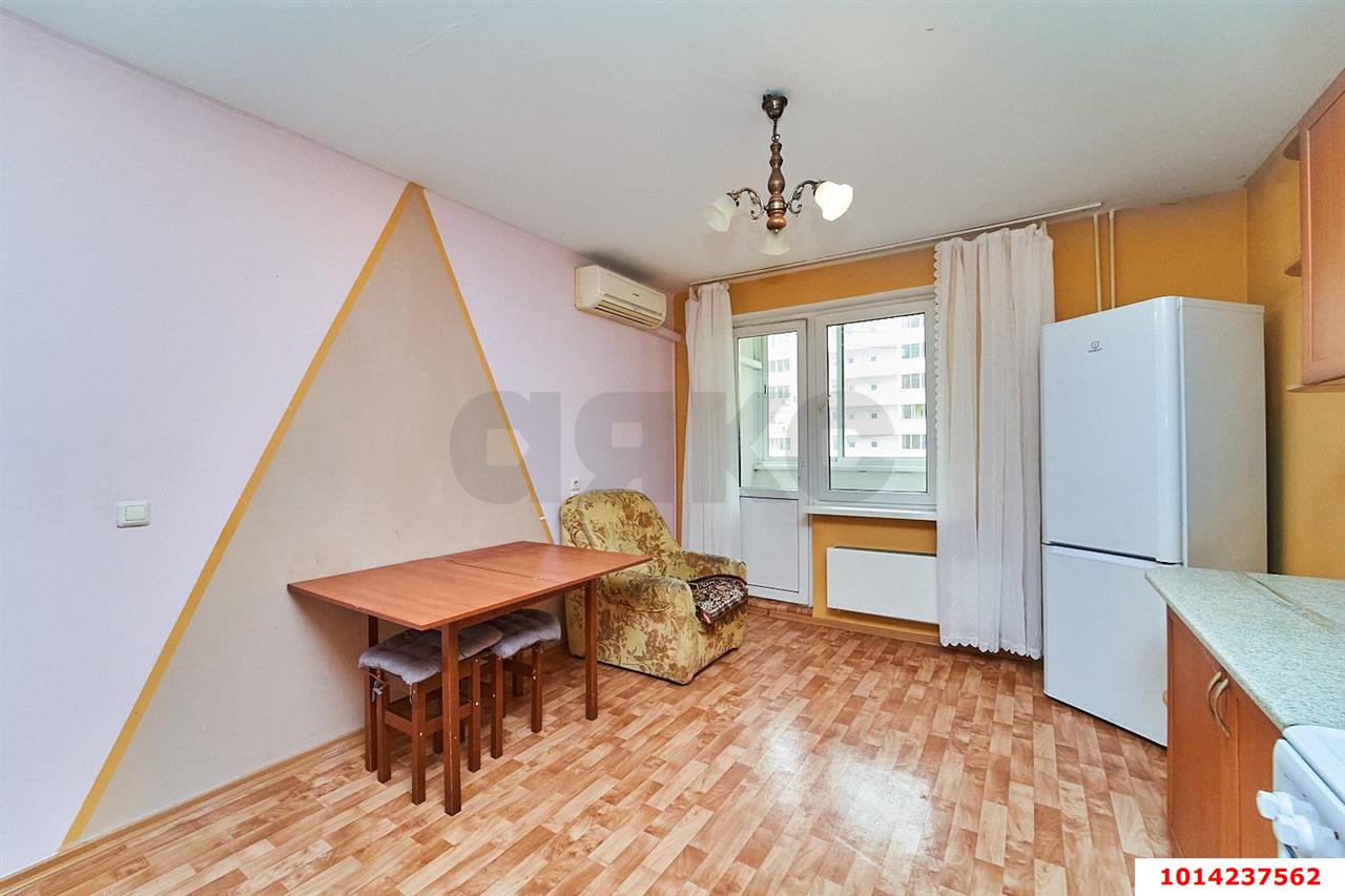 Фото №2: 2-комнатная квартира 69 м² - Краснодар, Прикубанский внутригородской округ, мкр. Репино, пр-д Репина