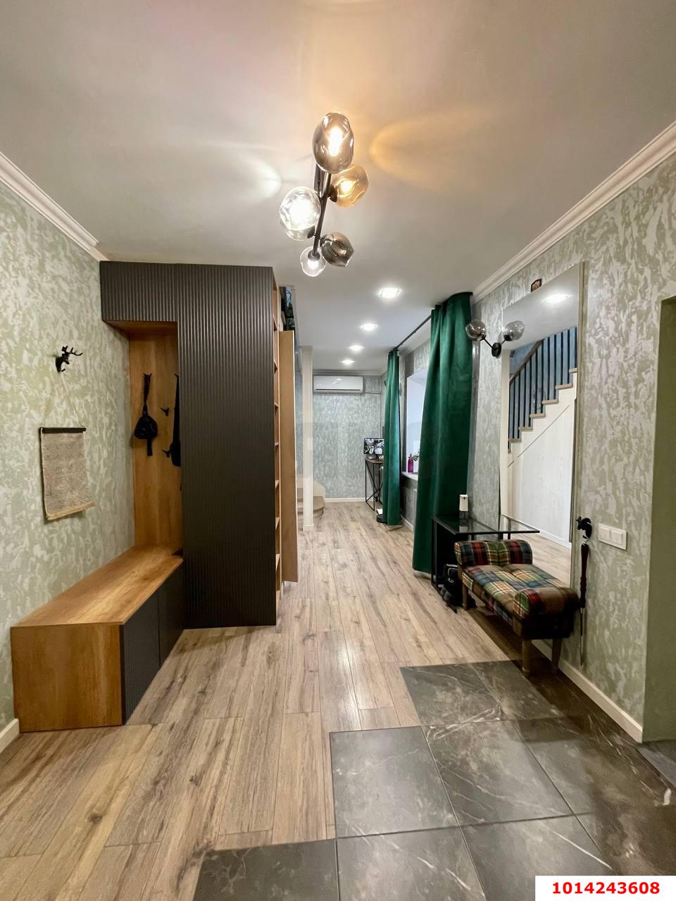 Фото №2: Дом 199 м² + 4.55 сот. - Новая Адыгея, ст Заречное, ул. Луговая, 40