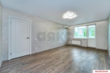 Фото №1: 1-комнатная квартира 35 м² - Краснодар, мкр. Завод Измерительных Приборов, ул. Карякина, 3