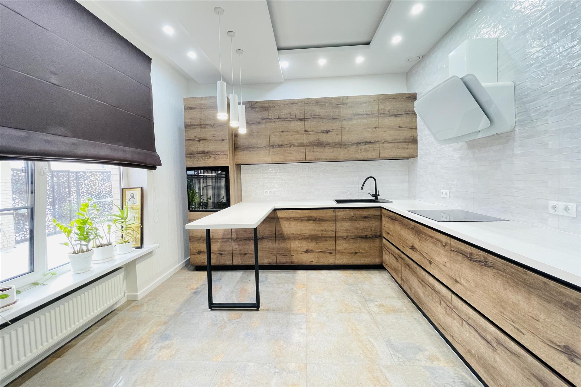 Фото №2: Дом 215 м² + 7 сот. - Краснодар, ул. Ахтанизовская, 22