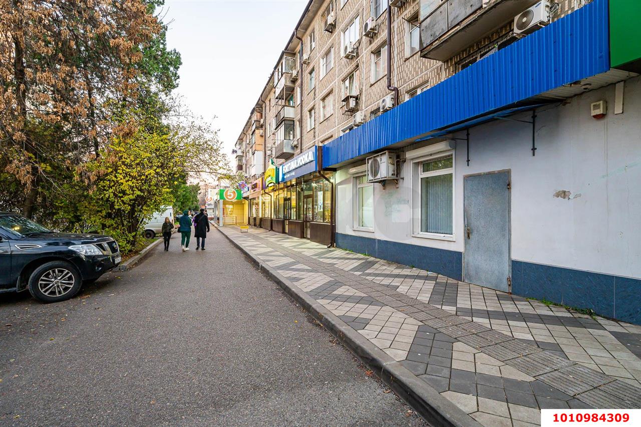 Фото №1: Торговое помещение 500 м² - Краснодар, Фестивальный, ул. Яна Полуяна, 34