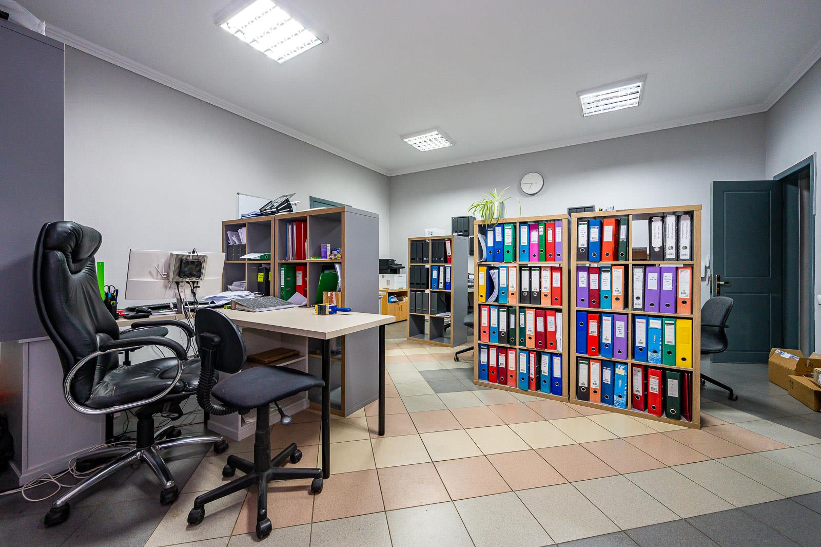 Фото №2: Коммерция 500 м² - Краснодар, Прикубанский внутригородской округ, мкр. Фестивальный, ул. Яна Полуяна, 34