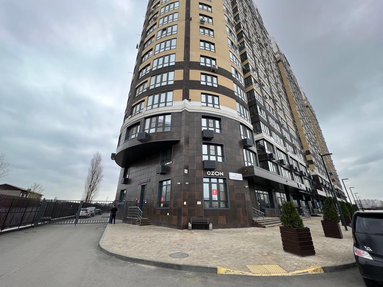 Фото №2: Коммерция 94 м² - Краснодар, Карасунский внутригородской округ, Хлопчато-бумажный Комбинат, мкр. жилой комплекс Элегант, ул. Старокубанская, 139