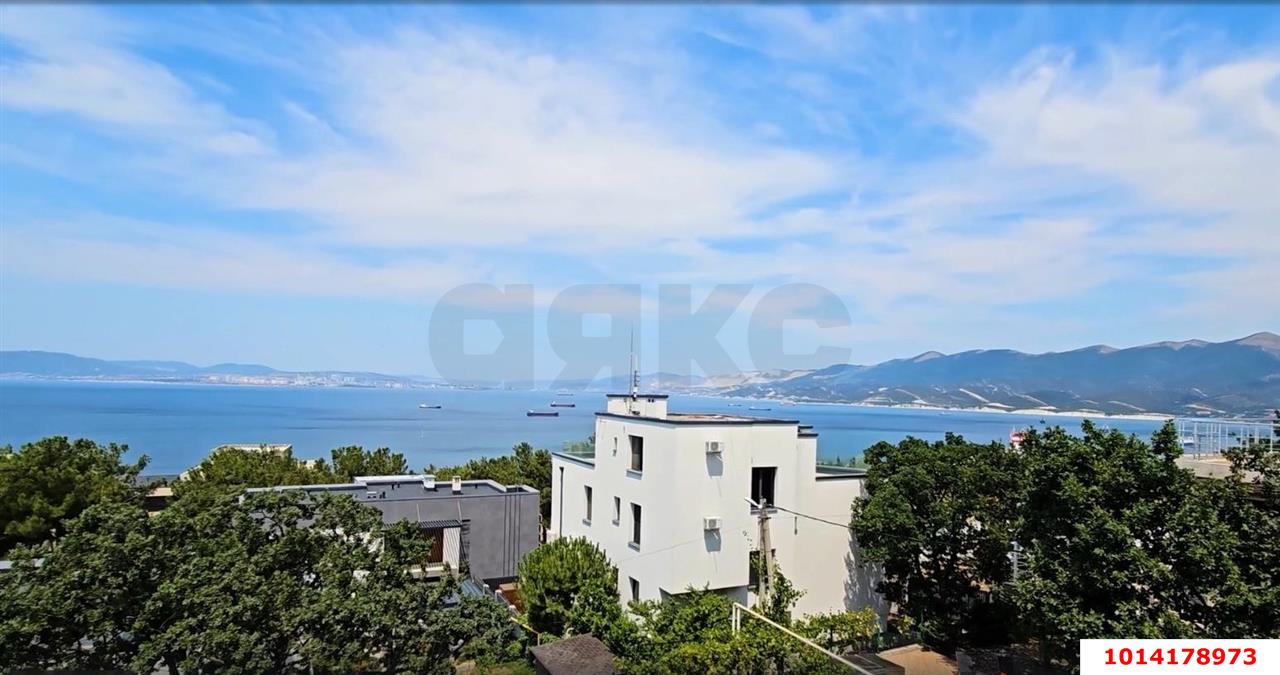 Фото №18: Дом 225 м² + 1.9 сот. - Кабардинка, п. коттеджный  Маяк, ул. Капитана Котанова, 3