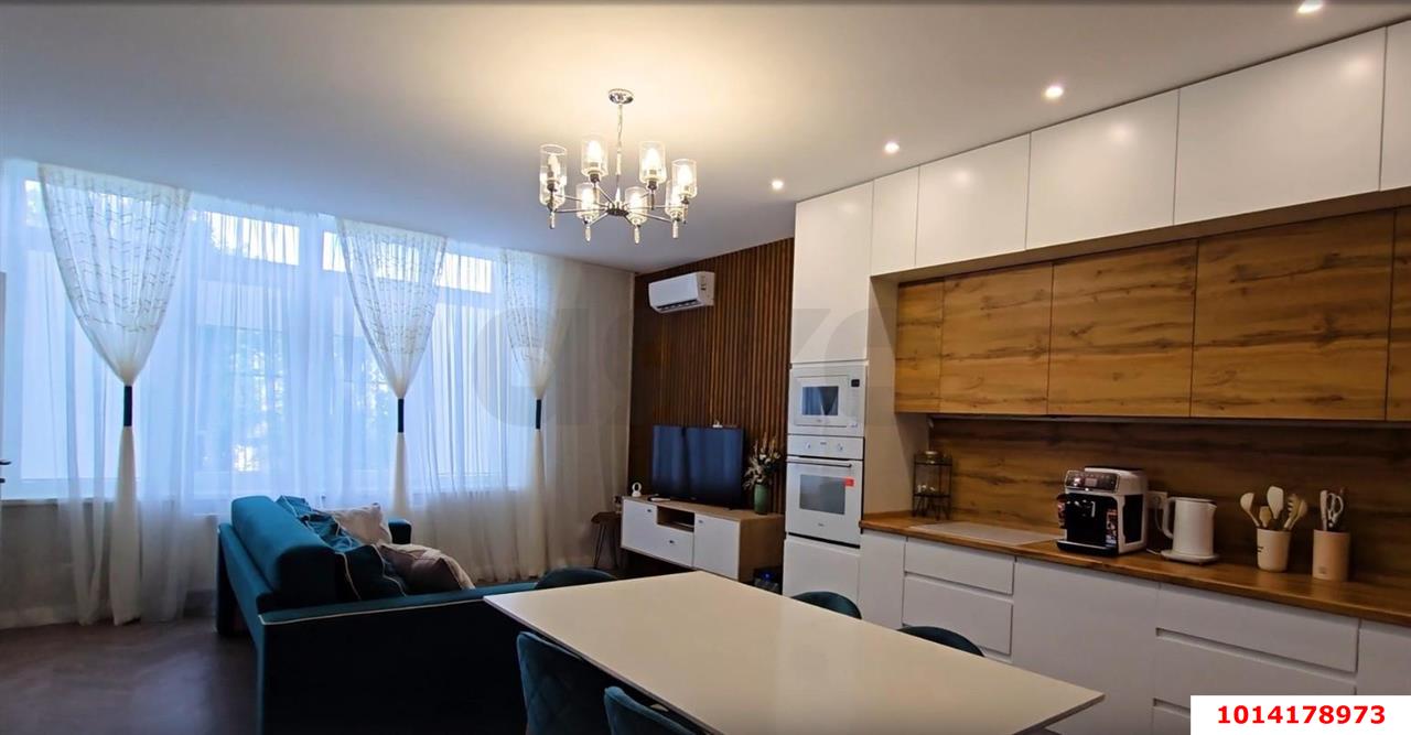 Фото №2: Дом 225 м² + 1.9 сот. - Кабардинка, п. коттеджный  Маяк, ул. Капитана Котанова, 3