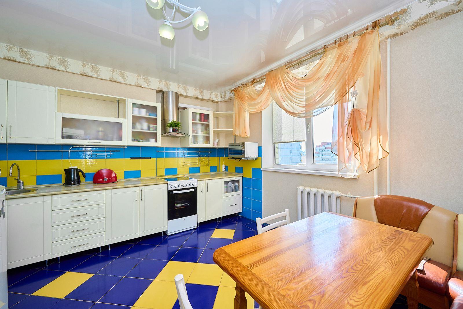 Фото №7: 3-комнатная квартира 127 м² - Краснодар, Западный внутригородской округ, мкр. Юбилейный, пр-кт Чекистов, 42