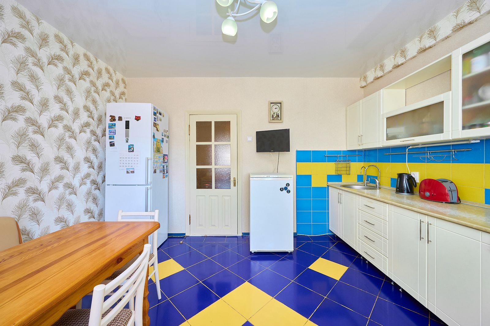 Фото №6: 3-комнатная квартира 127 м² - Краснодар, Западный внутригородской округ, мкр. Юбилейный, пр-кт Чекистов, 42