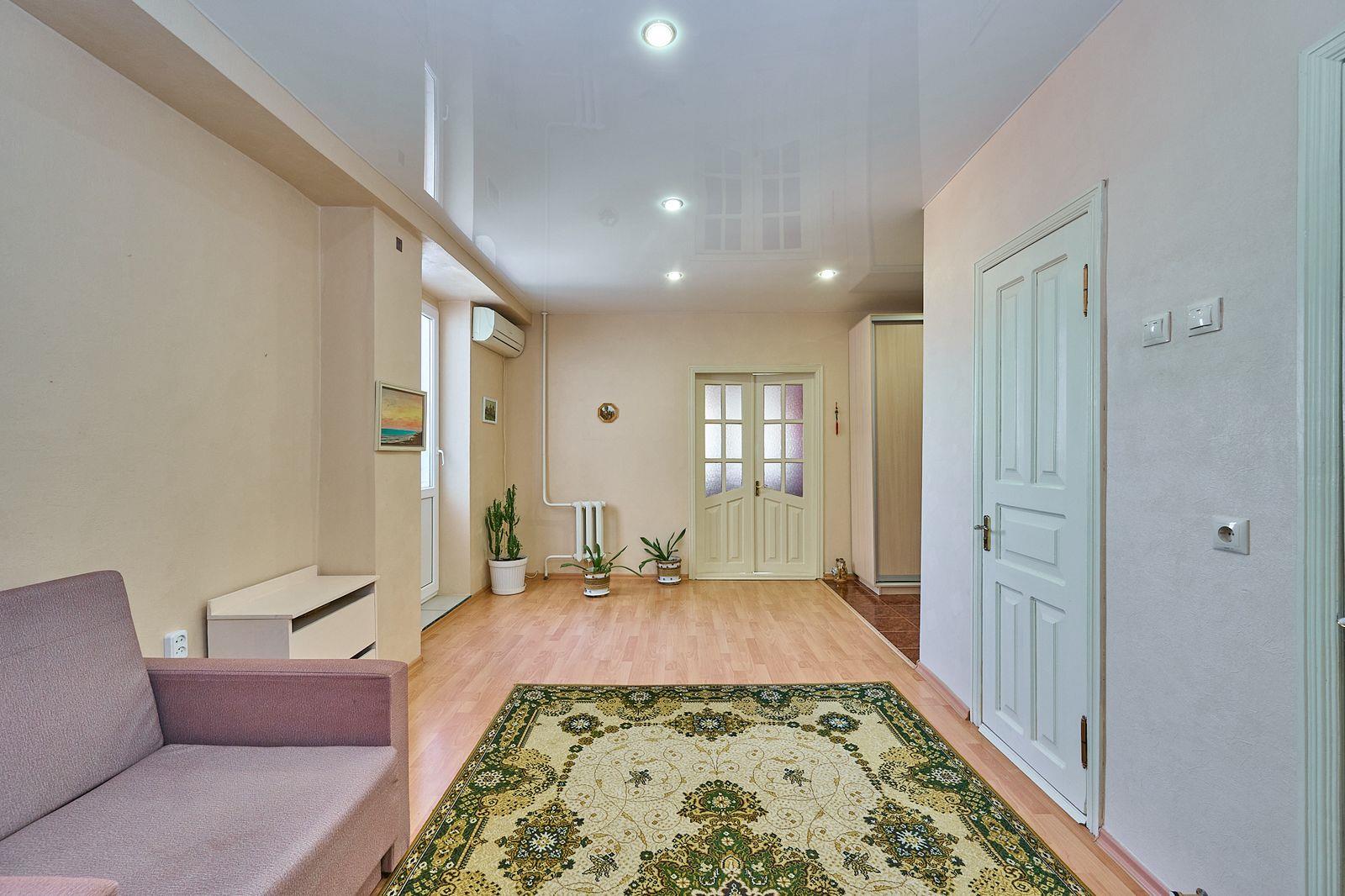 Фото №10: 3-комнатная квартира 127 м² - Краснодар, Западный внутригородской округ, мкр. Юбилейный, пр-кт Чекистов, 42