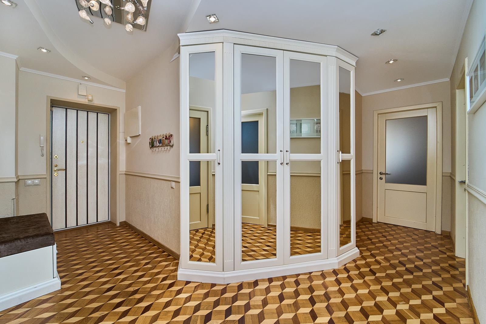 Фото №3: 3-комнатная квартира 102 м² - Краснодар, Центральный внутригородской округ, мкр. Центральный, ул. Промышленная, 43А