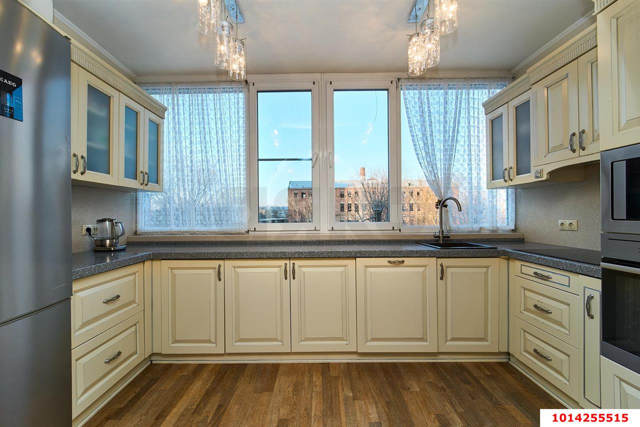 Фото №1: 3-комнатная квартира 102 м² - Краснодар, Центральный, ул. Промышленная, 43А