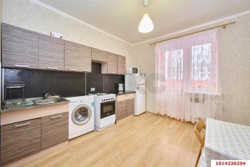 Фото №1: 1-комнатная квартира 38 м² - Краснодар, мкр. Панорама, ул. Восточно-Кругликовская, 28/1