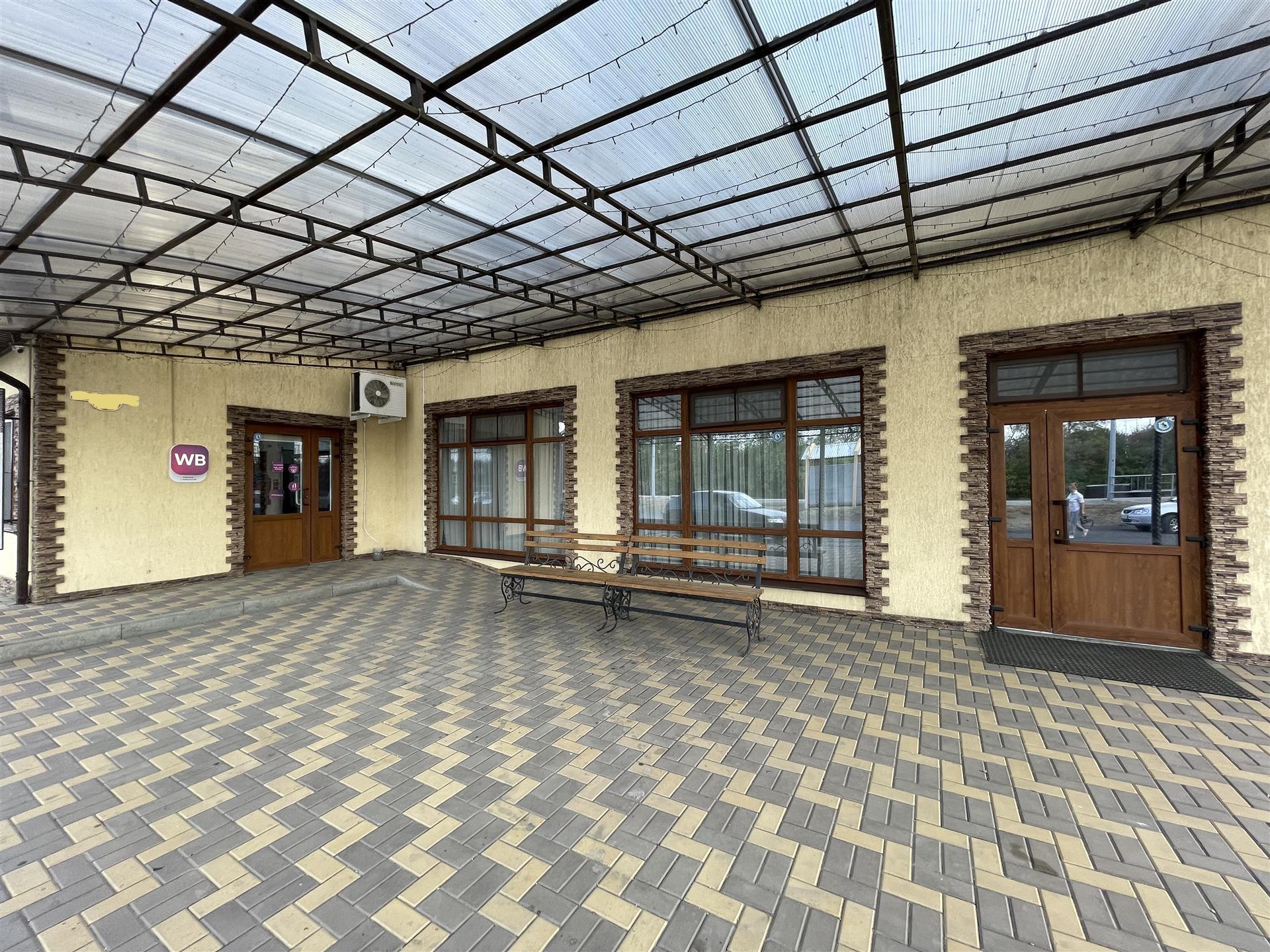 Фото №10: Коммерция 354 м² - Щербиновский, ул. Свердлова, 1