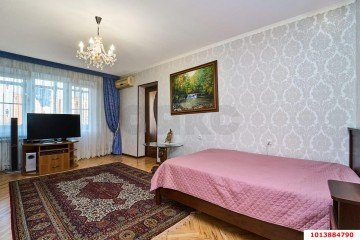 Фото №1: 4-комнатная квартира 75 м² - Краснодар, мкр. Гидростроителей, ул. имени Игнатова, 51