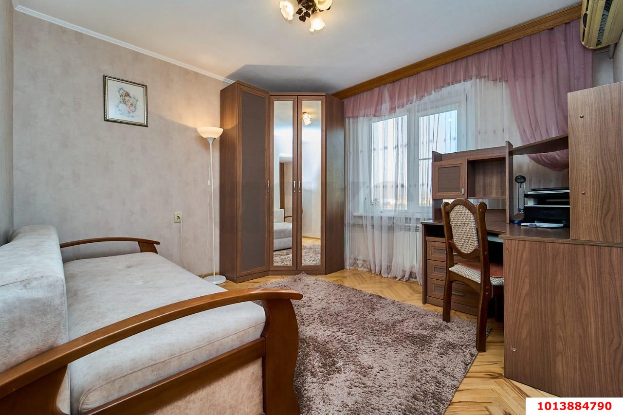 Фото №3: 4-комнатная квартира 75 м² - Краснодар, Гидростроителей, мкр. Карасунский внутригородской округ, ул. имени Игнатова, 51