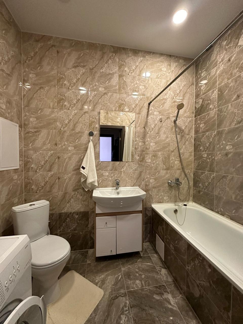 Фото №5: 1-комнатная квартира 37 м² - Краснодар, Прикубанский внутригородской округ, Краевая Клиническая Больница, мкр. жилой комплекс Флотилия, ул. имени 40-летия Победы, 178к3