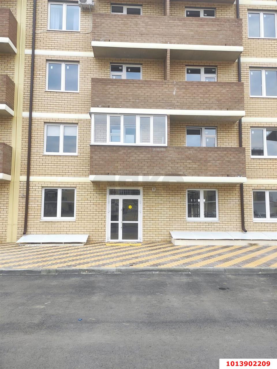 Фото №2: Торговое помещение 38 м² - Южный, жилой комплекс История, ул. Екатерининская, 1к2