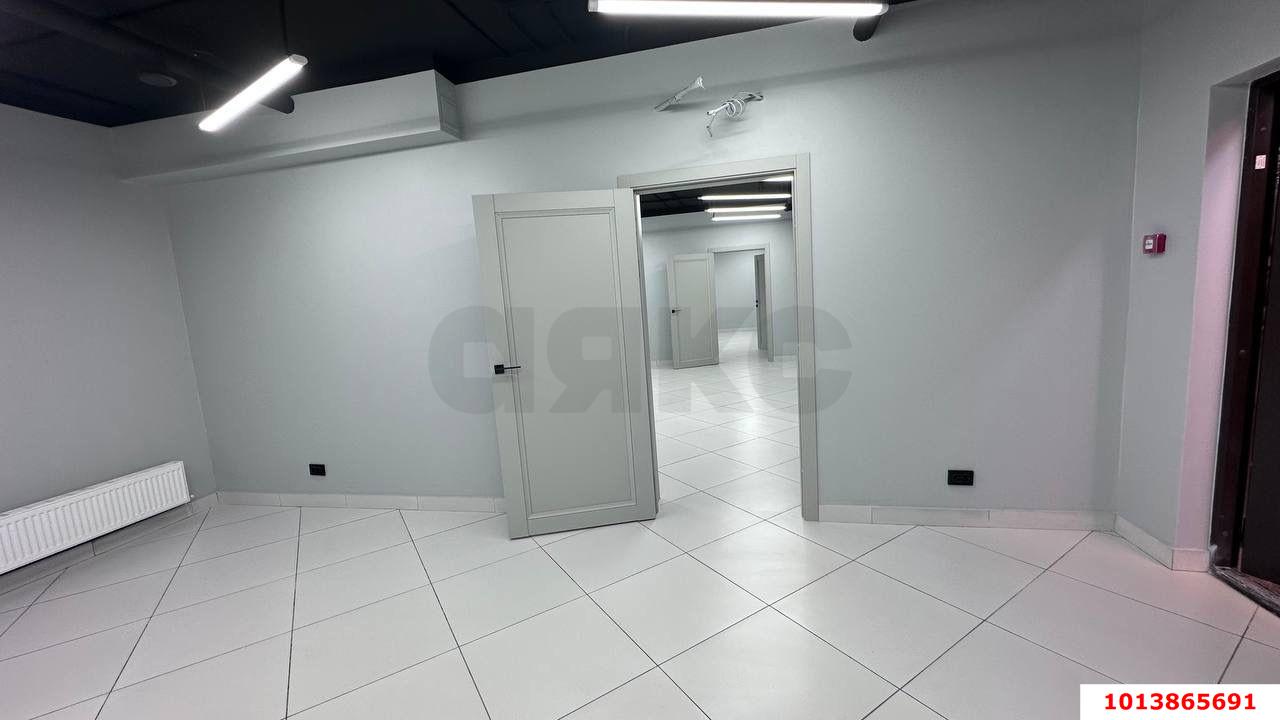 Фото №12: Торговое помещение 112 м² - Краснодар, Достояние, ул. Григория Булгакова, 8к1