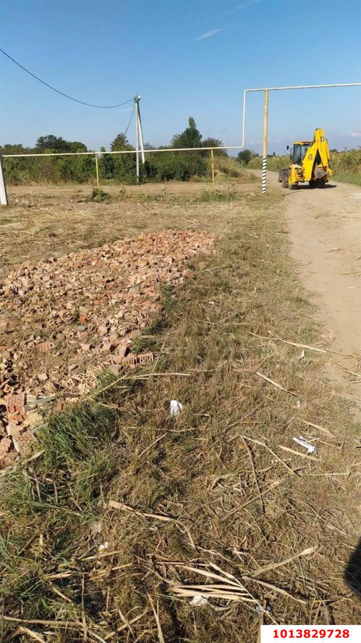 Фото №1: Земельный участок 24.37 сот. - Петровская, ул. Гривенская, 32