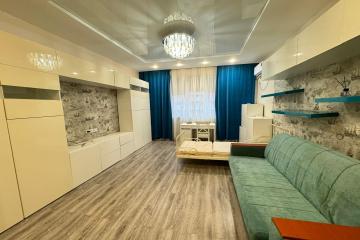 Фото №1: 1-комнатная квартира 47 м² - Краснодар, мкр. Юбилейный, ул. 70-летия Октября, 1/2