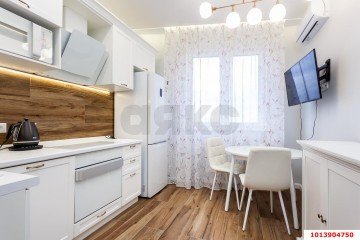 Фото №1: 2-комнатная квартира 66 м² - Краснодар, мкр. жилой комплекс Фонтаны, ул. Воронежская, 47/11