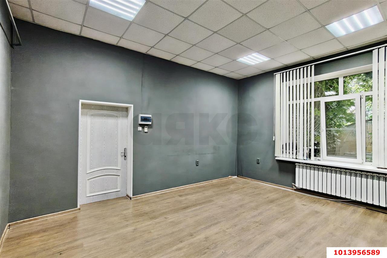 Фото №4: Офисное помещение <span class="whitespace-nowrap">58 м²</span>, <span class="whitespace-nowrap">1/1 эт.</span> - Краснодар, Центральный внутригородской округ, мкр. Центральный, ул. Ленина, 90/2