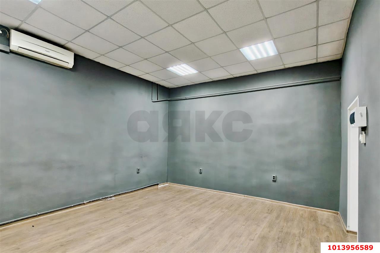 Фото №5: Офисное помещение <span class="whitespace-nowrap">58 м²</span>, <span class="whitespace-nowrap">1/1 эт.</span> - Краснодар, Центральный внутригородской округ, мкр. Центральный, ул. Ленина, 90/2