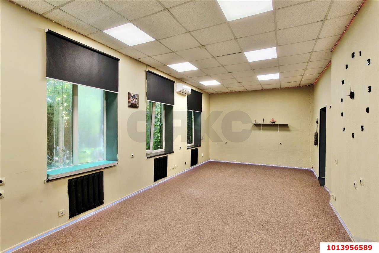 Фото №8: Офисное помещение <span class="whitespace-nowrap">58 м²</span>, <span class="whitespace-nowrap">1/1 эт.</span> - Краснодар, Центральный внутригородской округ, мкр. Центральный, ул. Ленина, 90/2
