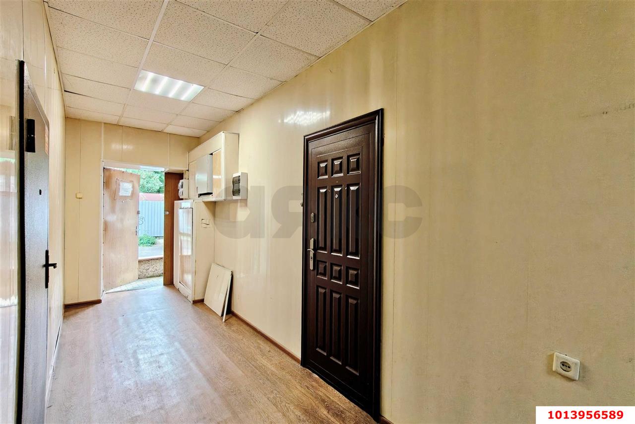 Фото №15: Офисное помещение <span class="whitespace-nowrap">57 м²</span>, <span class="whitespace-nowrap">1/1 эт.</span> - Краснодар, Центральный внутригородской округ, мкр. Центральный, ул. Ленина, 90/2