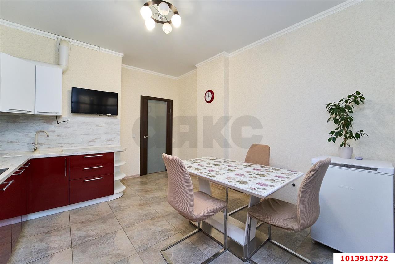 Фото №10: 2-комнатная квартира 82 м² - Краснодар, Солнечный, ул. Архитектора Петина, 18/1